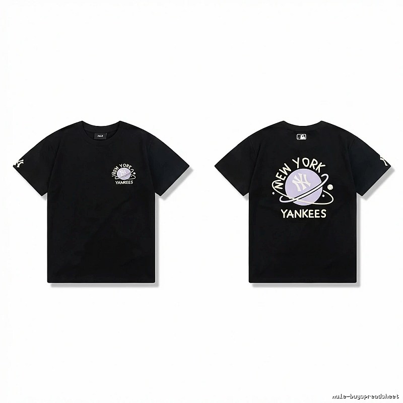 Black T-shirt of MLB New York Yankees