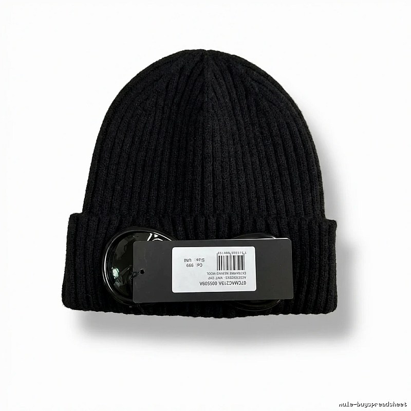 C.P. Simple Black Knitted Hat