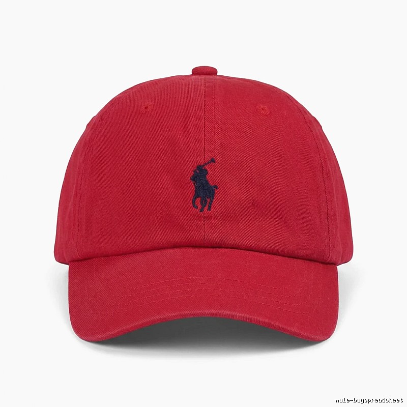 The classic and simple style red hat of Ralph Lauren